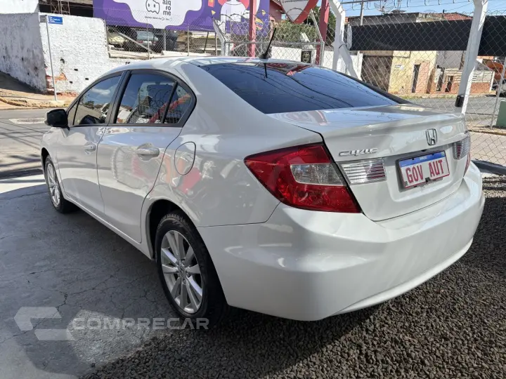 Civic 1.8 16V 4P FLEX LXS AUTOMÁTICO