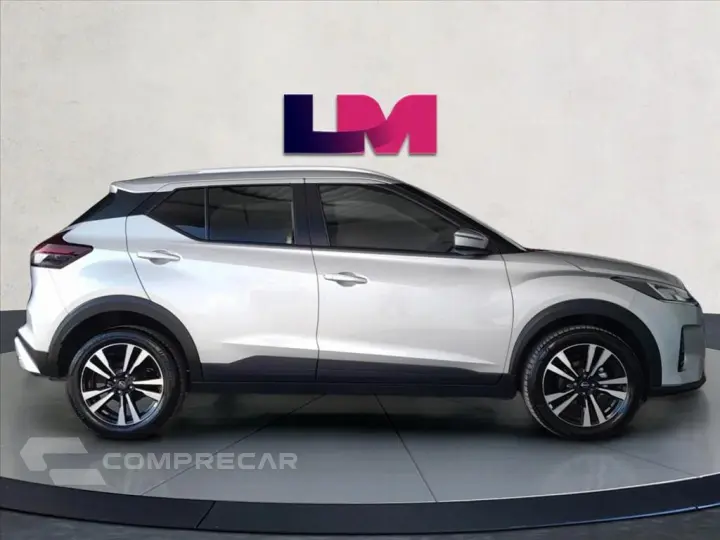 KICKS PLAY 1.6 16V FLEXSTART SENSE XTRONIC