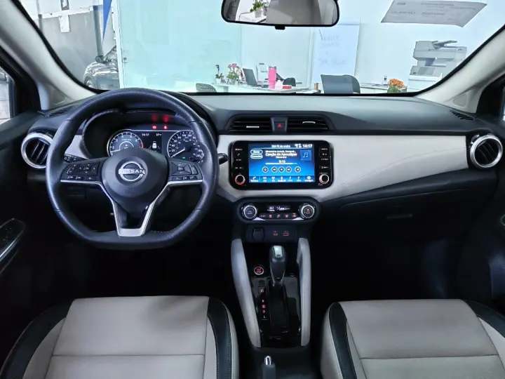 VERSA 1.6 16V FLEX EXCLUSIVE XTRONIC