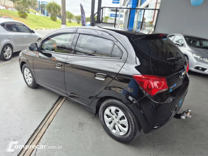 ONIX HATCH LT 1.0 8V FlexPower 5p Mec.