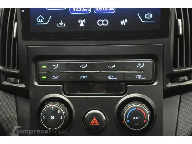 I30 - 2.0 MPFI GLS 16V 4P MANUAL