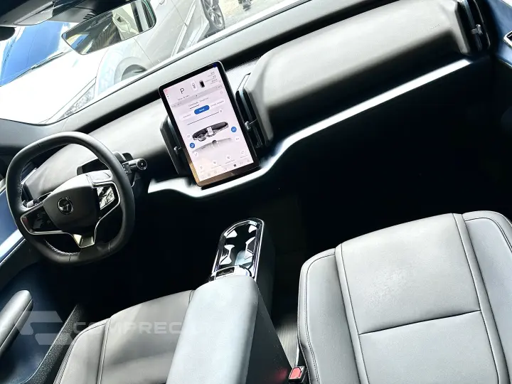 EX30 69 KW ELÉTRICO CORE