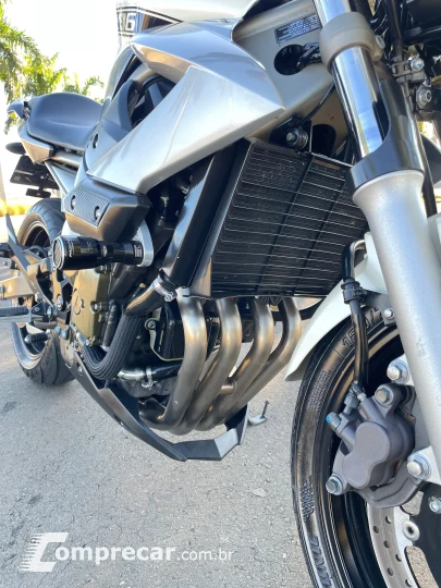 XJ6 N