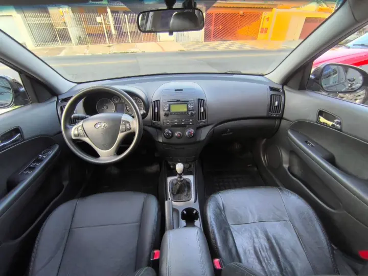 i30 2.0 16V 145cv 5p Mec.