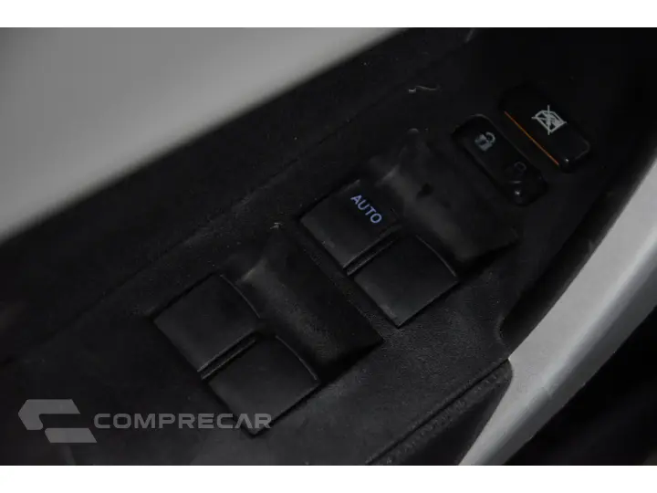 COROLLA 1.8 GLI 16V FLEX 4P AUTOMÁTICO