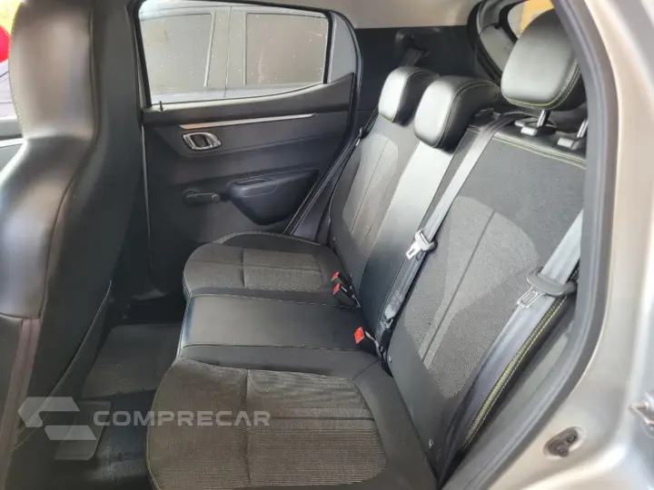 Kwid KWID OUTSIDER 1.0 Flex 12V 5p Mec.