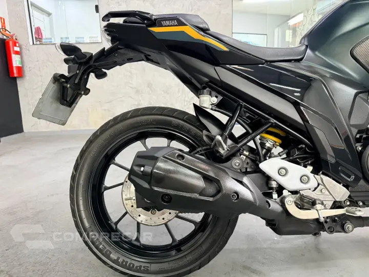 Fazer 250
