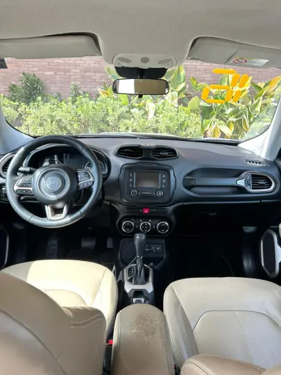 Renegade Longitude 1.8 4x2 Flex 16V Aut.