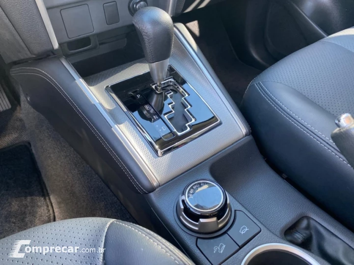 L200 TRITON 2.4 16V Turbo Sport Hpe-s CD 4X4
