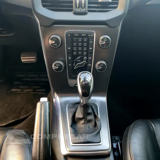 V40