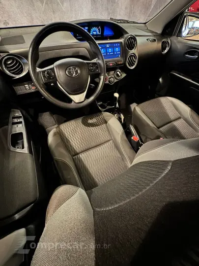 Yaris Sedan 1.5 16V 4P FLEX PLUS MULTIDRIVE AUTOMÁTICO CVT