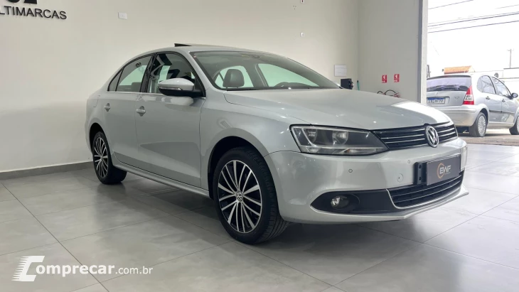 JETTA Highline 2.0 TSI 16V 4p Tiptronic