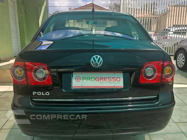 POLO SEDAN - 1.6 MI COMFORTLINE 8V 4P MANUAL