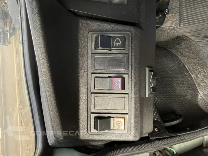 147 1.3 C 8V ALCOOL 2P MANUAL