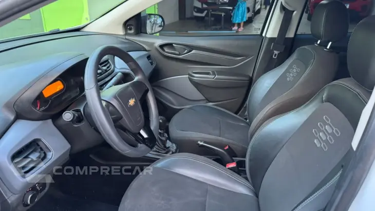 Onix Sedan 1.0 4P FLEX JOY BLACK PLUS