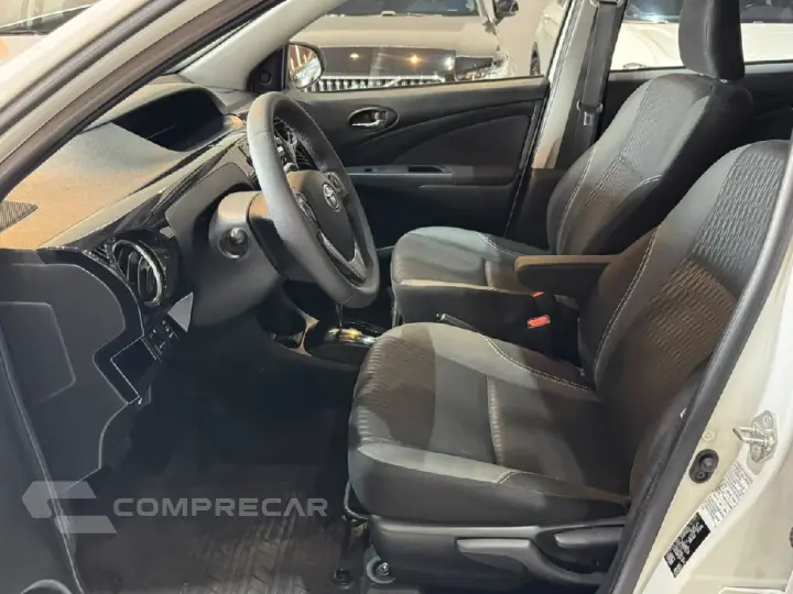 ETIOS 1.5 XS 16V FLEX 4P AUTOMATICO