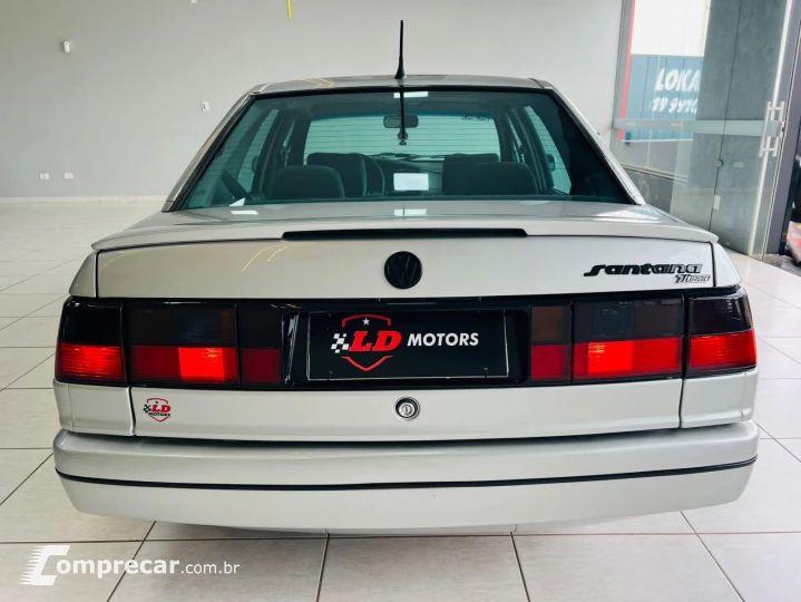 SANTANA 1.8 CL 8V ÁLCOOL 4P MANUAL