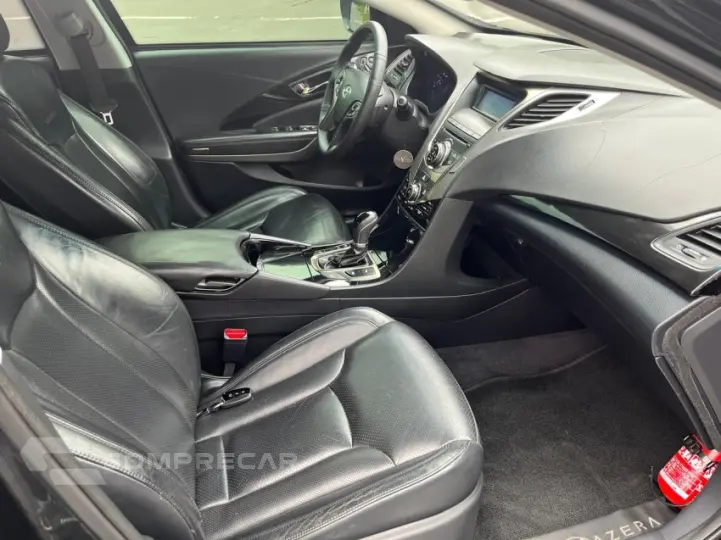 AZERA 3.0 MPFI GLS V6 24V