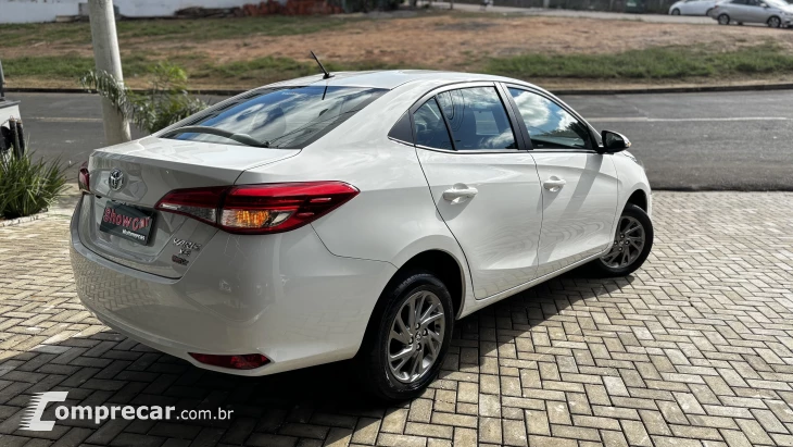YARIS 1.5 16V Sedan XS