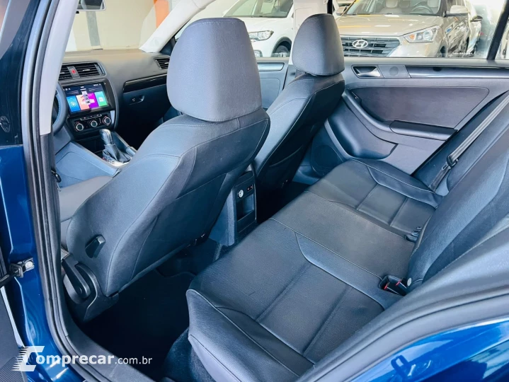 JETTA 2.0 COMFORTLINE 120CV FLEX 4P TIPTRONIC