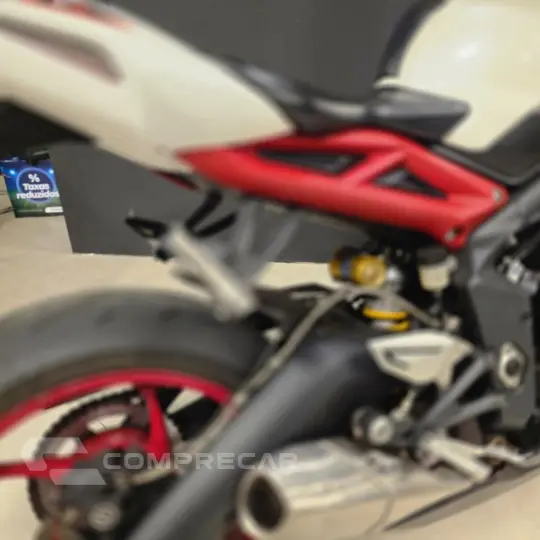 DAYTONA 675R