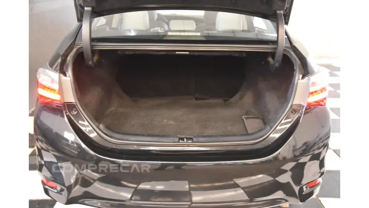 COROLLA - 1.8 GLI UPPER 16V 4P AUTOMÁTICO