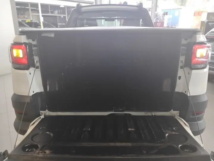 STRADA 1.3 FIREFLY FLEX FREEDOM CS MANUAL