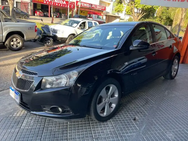CRUZE SEDAN - 1.8 LT 16V 4P AUTOMÁTICO