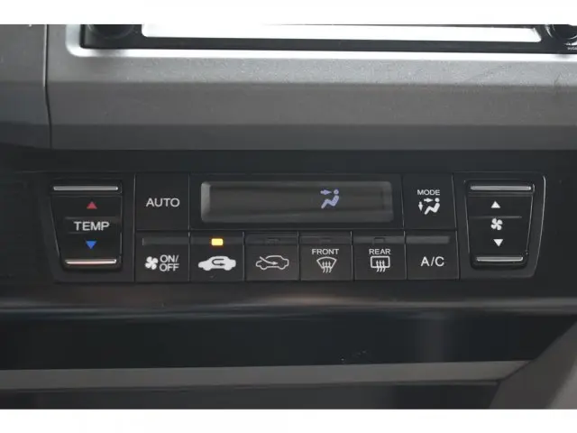 CIVIC - 1.8 EXS 16V 4P AUTOMÁTICO