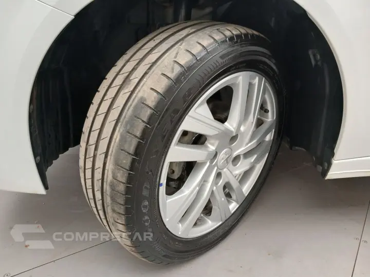 208 1.6 16V FLEX ACTIVE AT6