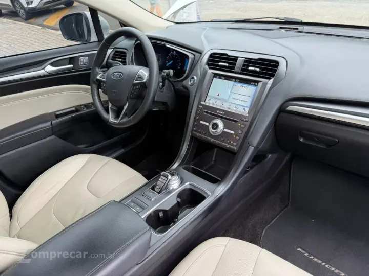 Fusion Titanium 2.0 145cv Aut. (Híbrido)