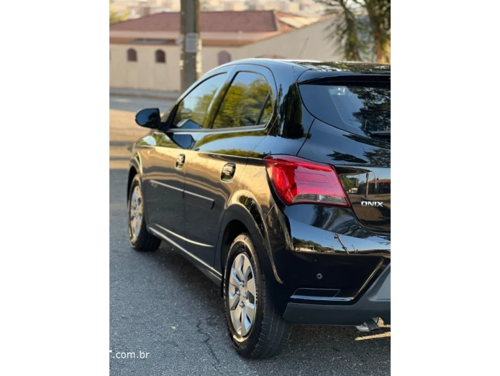 ONIX 1.0 MPFI LT 8V FLEX 4P MANUAL
