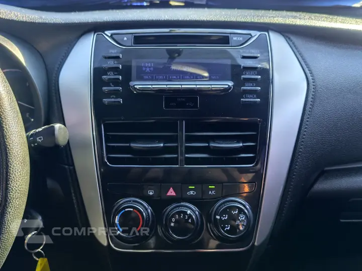 YARIS 1.3 16V FLEX XL MULTIDRIVE