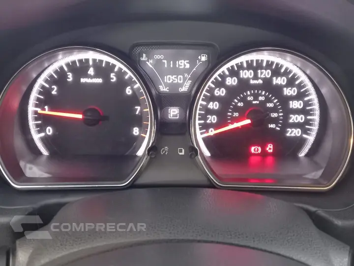 Versa 1.6 16V Flexstart Unique 4P Xtronic