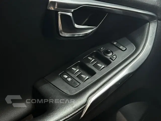 V40 - 2.0 T4 DYNAMIC TURBO 4P AUTOMÁTICO