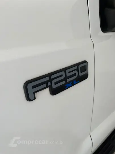 F-250 3.9 XL 4X2 CS