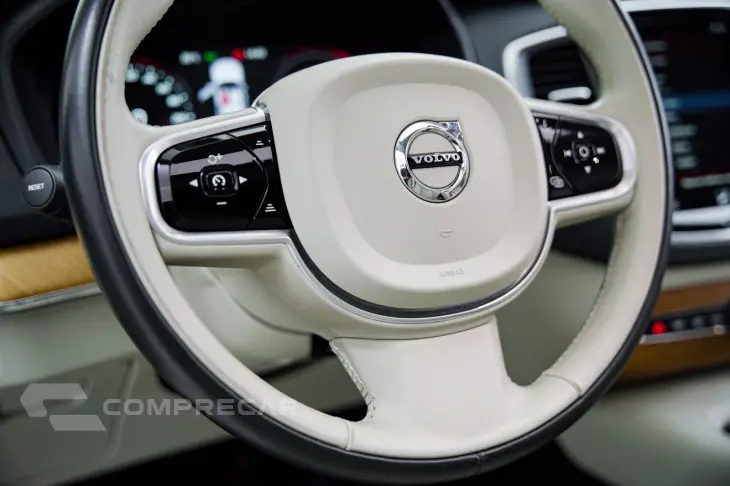 XC 90 T-8 MOMENTUM 2.0 (Híbrido)