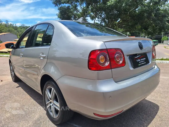 POLO SEDAN 1.6 8V