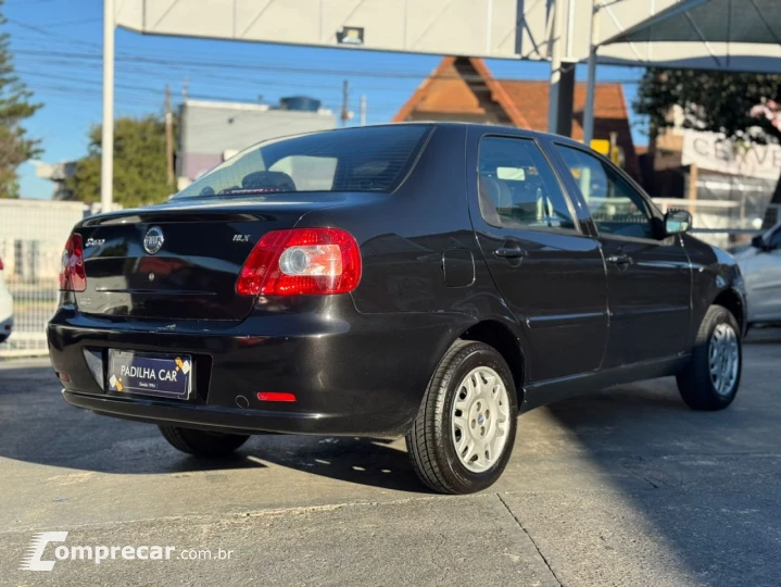 Siena 1.8 4P HLX FLEX