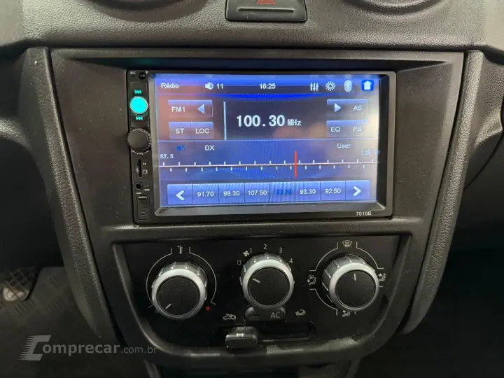 VOYAGE 1.6/1.6 City  Mi Total Flex 8V 4p