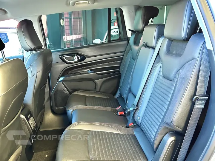 COMMANDER 1.3 T270 TURBO FLEX LIMITED AT6