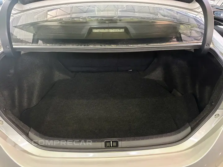 COROLLA 1.8 GLI 16V FLEX 4P AUTOMÁTICO