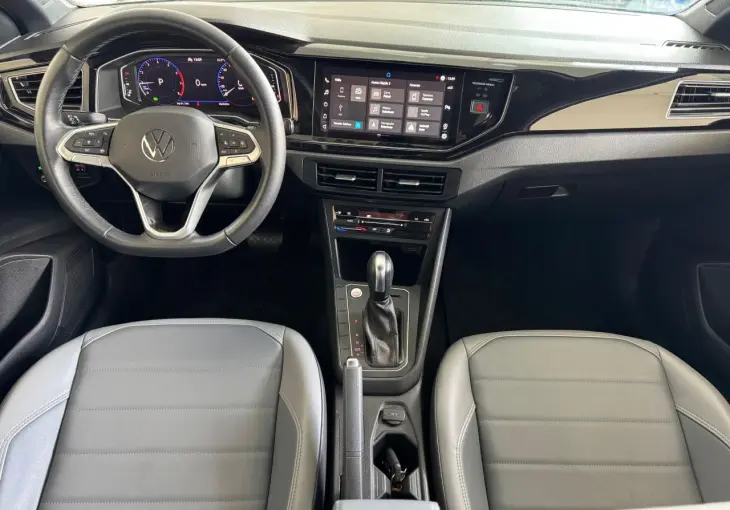 Nivus 1.0 4P FLEX 200 TSI HIGHLINE TURBO AUTOMÁTICO