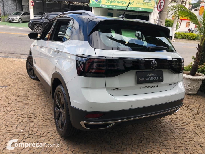 T-Cross 1.4 250 Tsi Total Flex Highline Automático