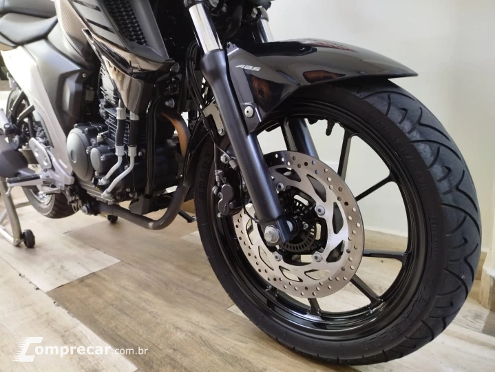 Fazer FZ25