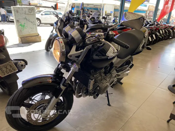 CB 600F HORNET