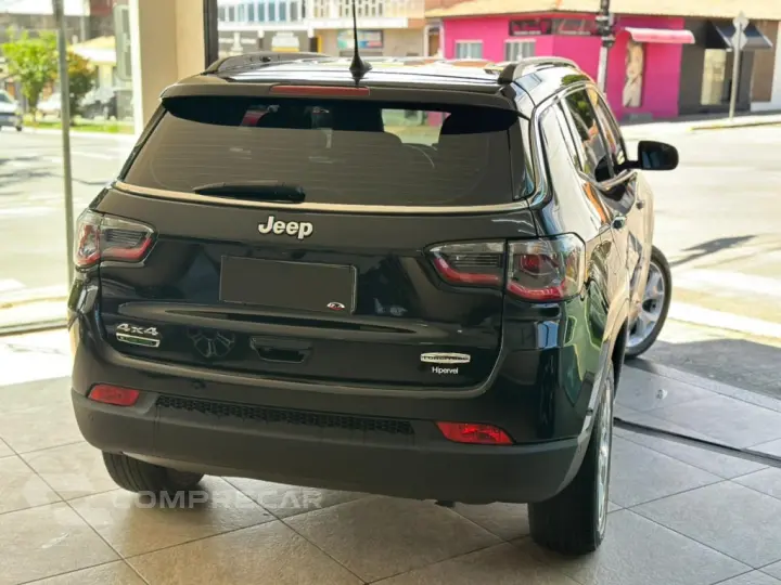 COMPASS 2.0 16V DIESEL LONGITUDE 4X4 AUTOMÁTICO