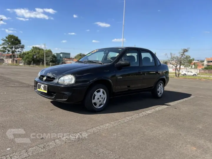 Classic Sedan 1.0 4P