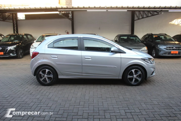 Onix Hatch 1.4 4P FLEX LTZ AUTOMÁTICO