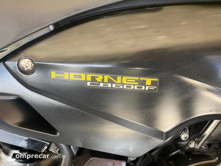 CB 600 F HORNET